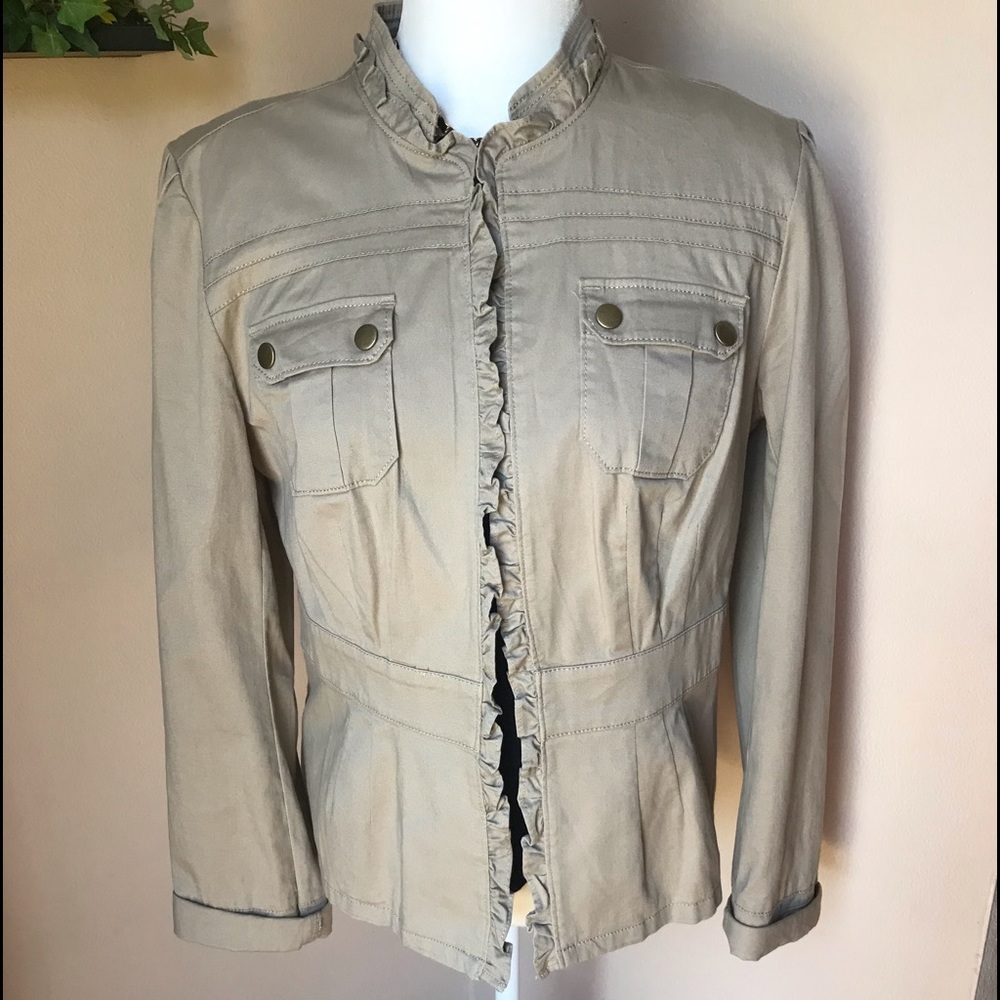 Dress Barn Tan Blazer Size: Medium